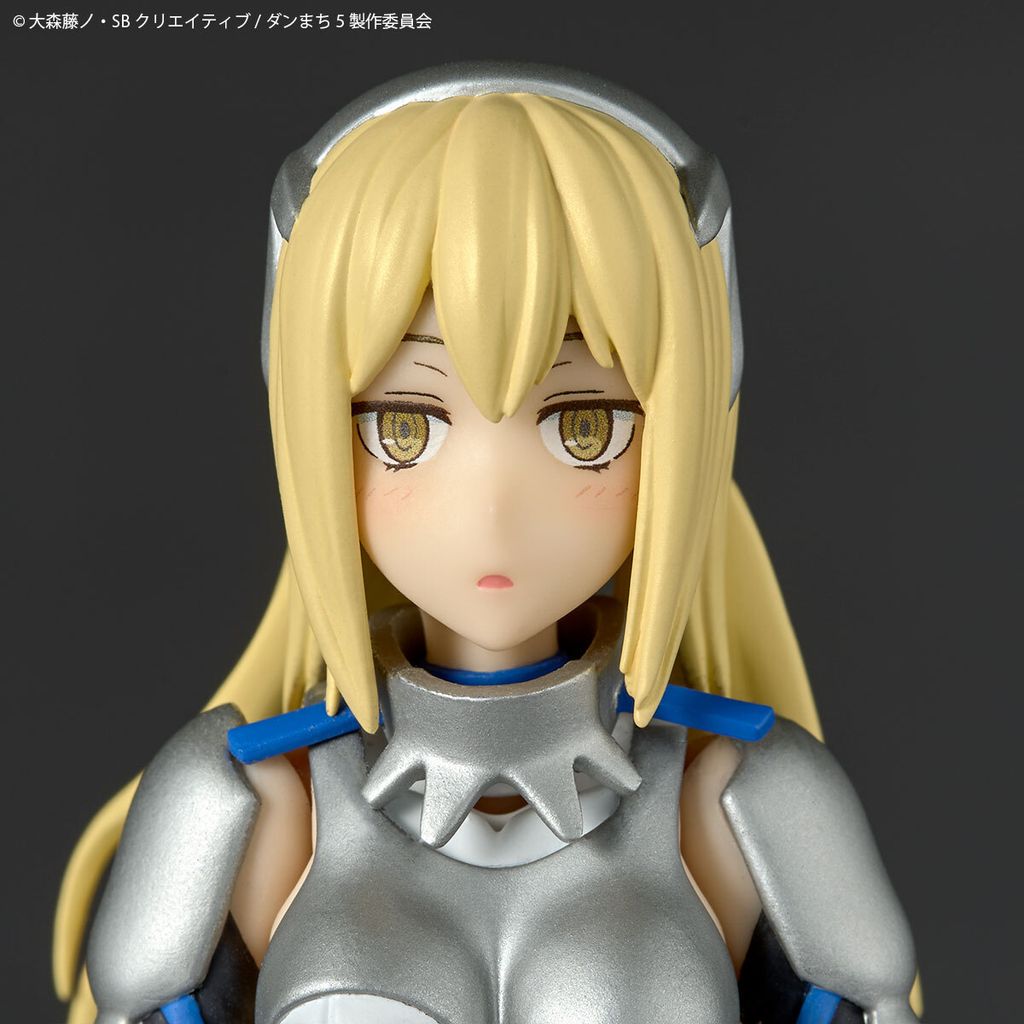 REVO_AisWallenstein_DanMachi 011