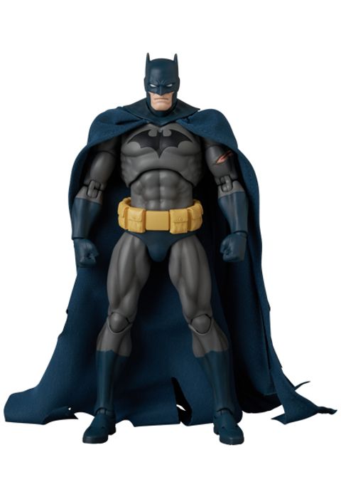 MAFEX295_Batman_Damage_HUSH 002