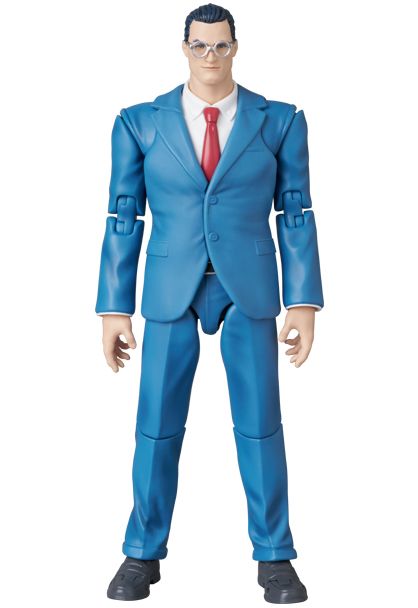 MAFEX300_ClarkKent_HUSH_DC 002
