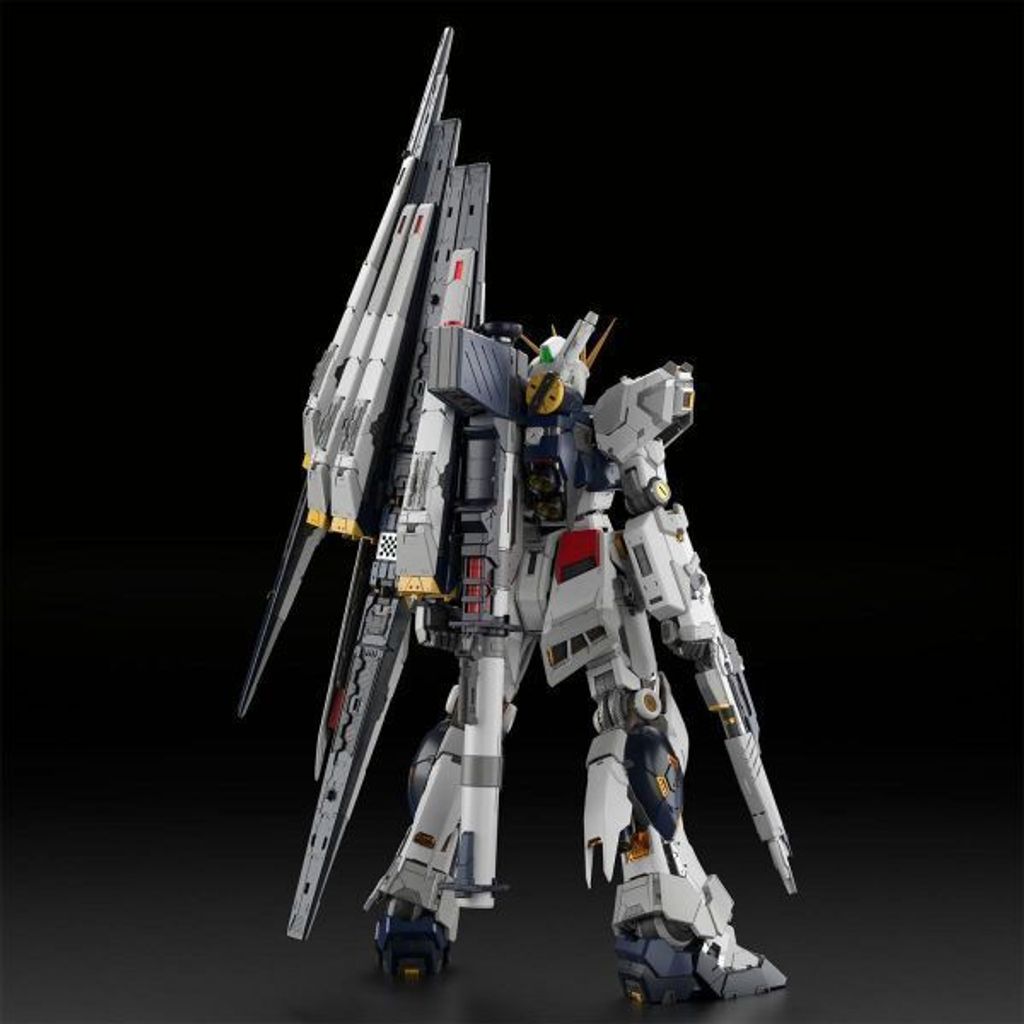 tw-11134207-820l5-mro4fvq0m1a991