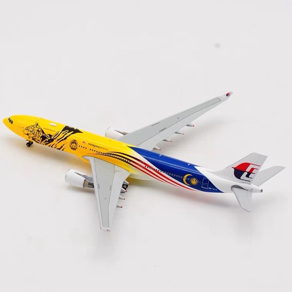 DF7A3305-DB6A-4C0B-91E9-9CD4EA181AD3