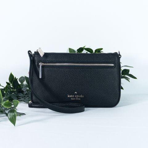 KATE SPADE Leila Pebbled Wristlet in Black 1