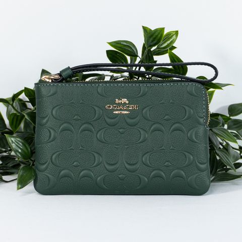 COACH Corner Zip Wristlet In Signature Leather In Everglade 1