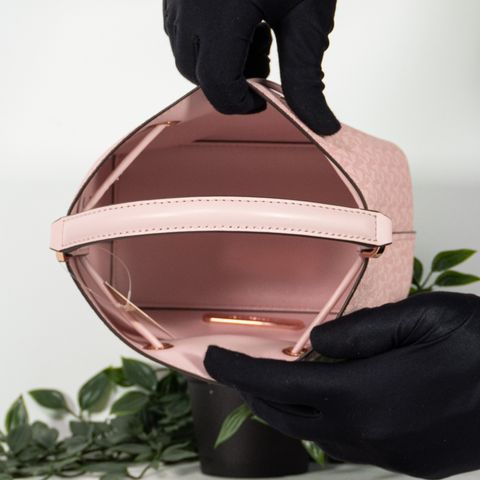 Michael Kors Suri Small Bucket Shoulder Bag (Dark Powder Blush)