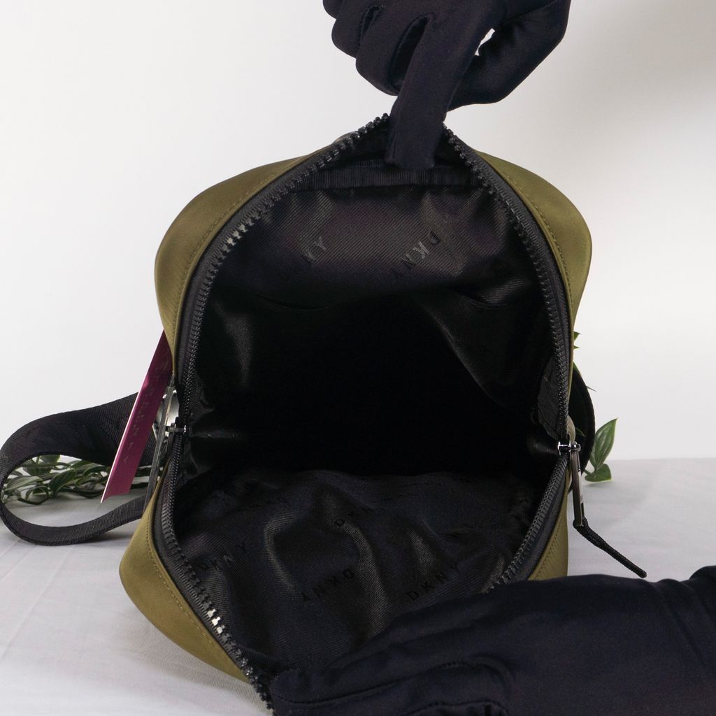 DKNY Colorblock Sling Bag in Olive (V3311001)_inside