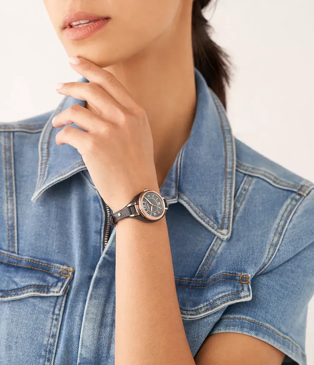 ES5212_onwrist
