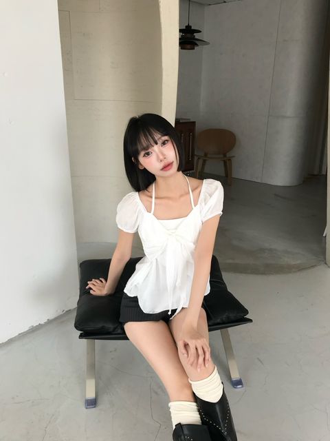 LINE_ALBUM_T09🗝️_260426_18