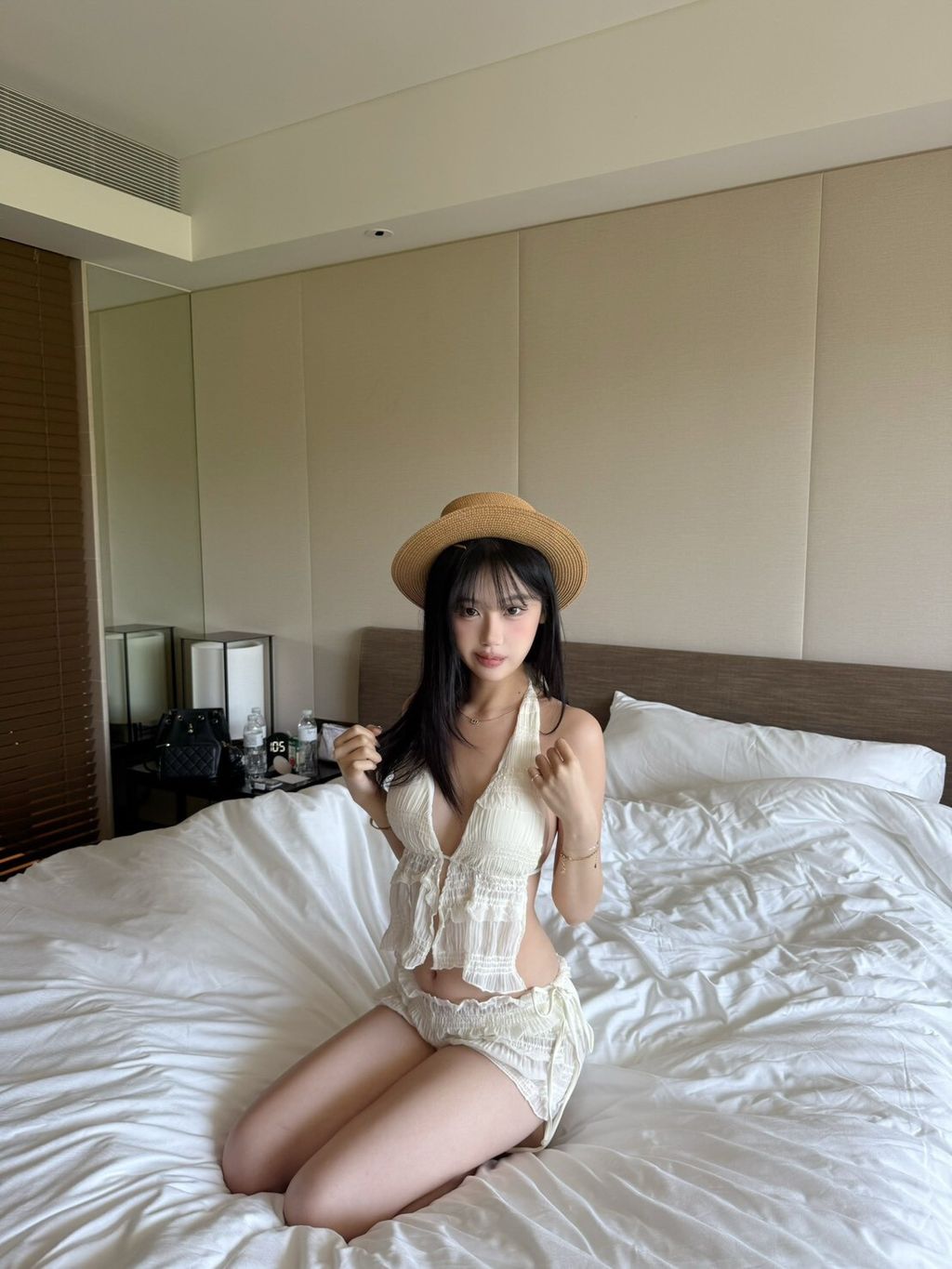 LINE_ALBUM_S11_260601_13