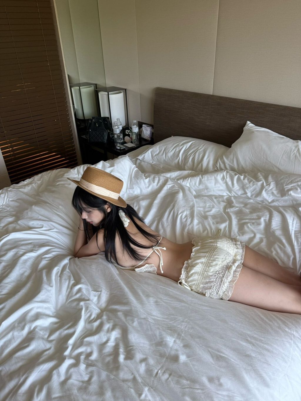 LINE_ALBUM_S11_260601_15