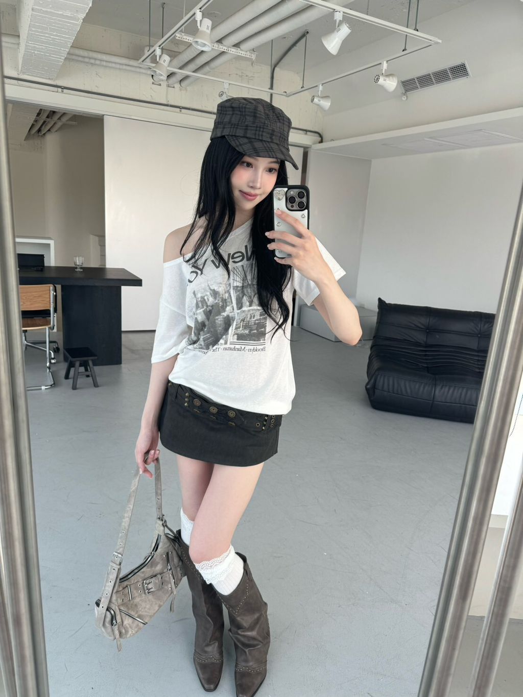 LINE_ALBUM_T01🏃🏻‍♀️_260608_11
