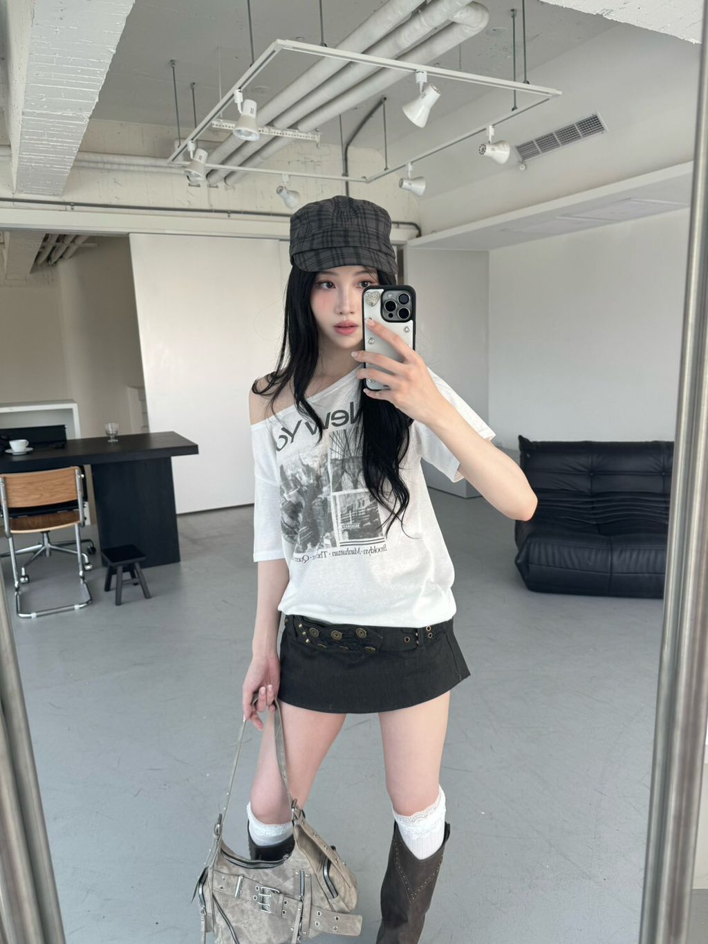 LINE_ALBUM_B02🪽_260608_1