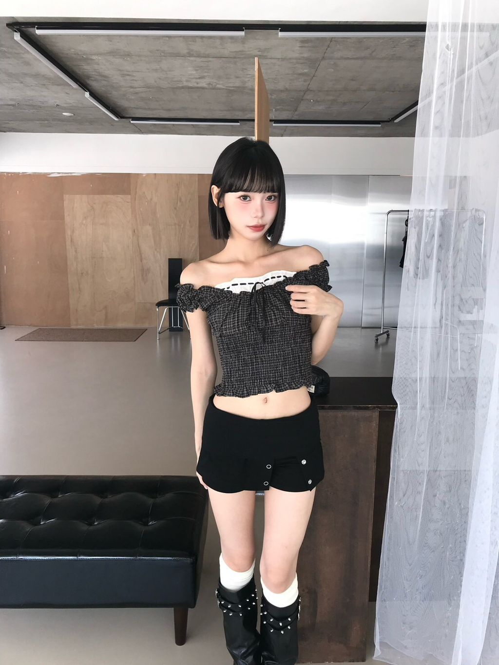 LINE_ALBUM_B01_260704_1