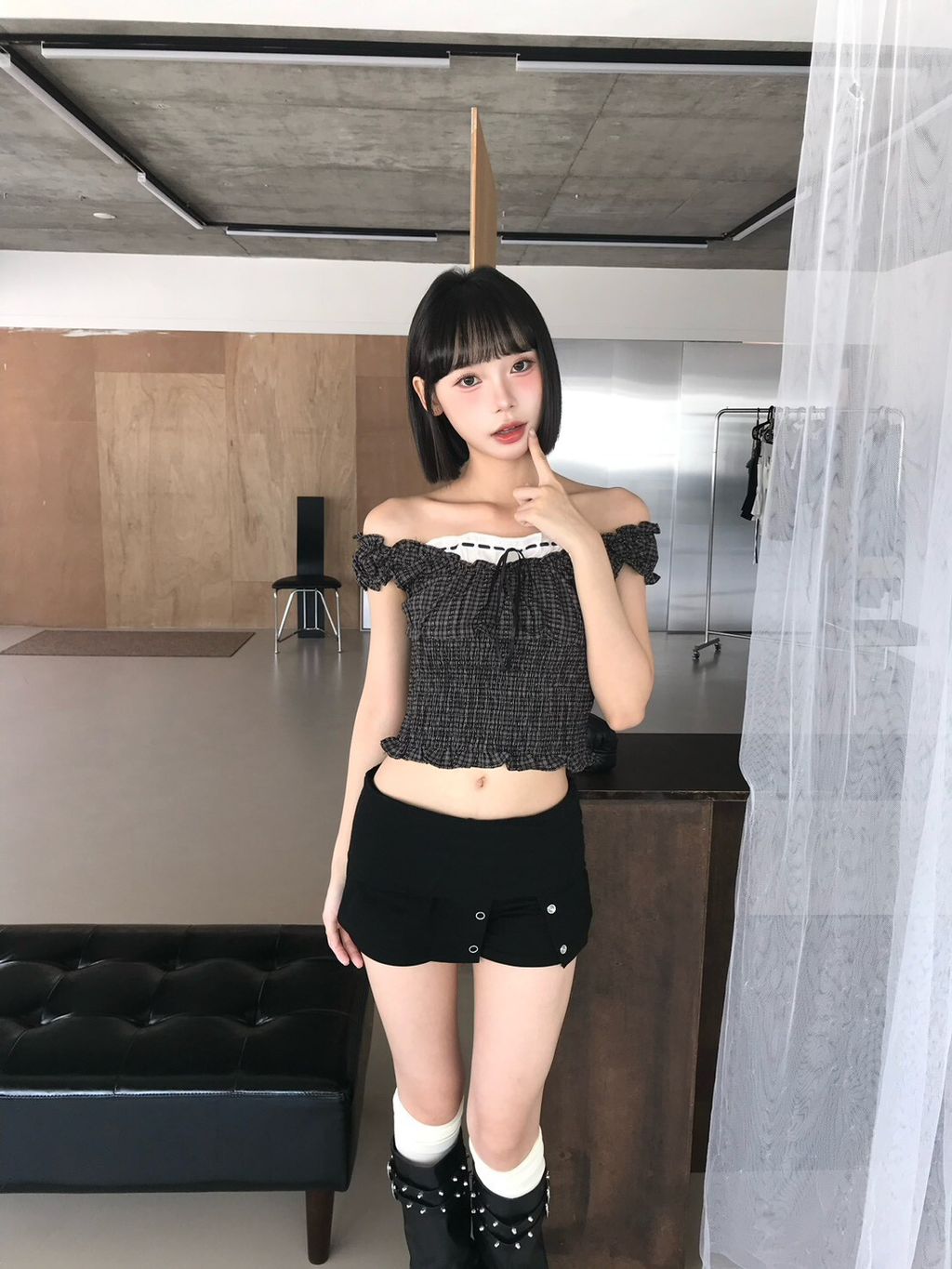 LINE_ALBUM_B01_260704_2
