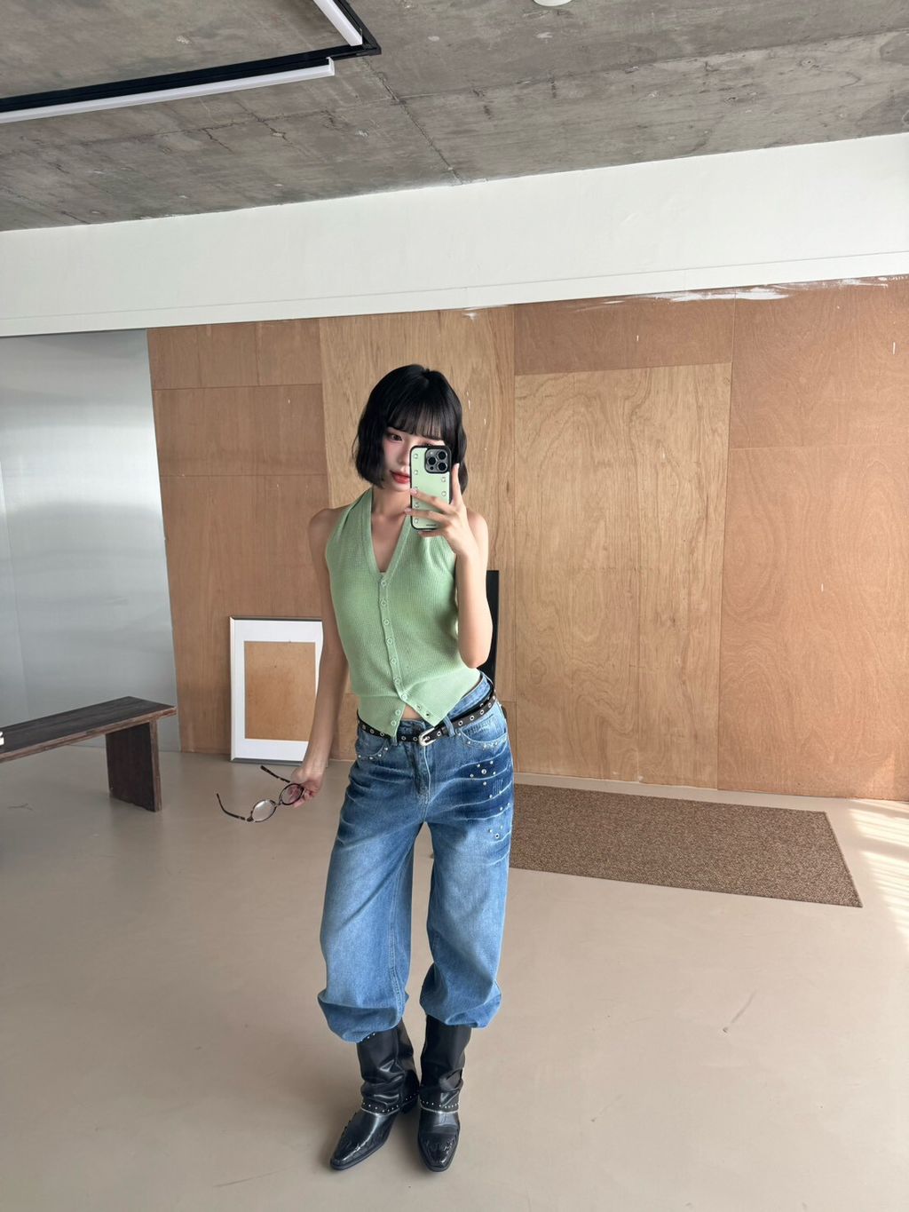 LINE_ALBUM_B05_260704_11