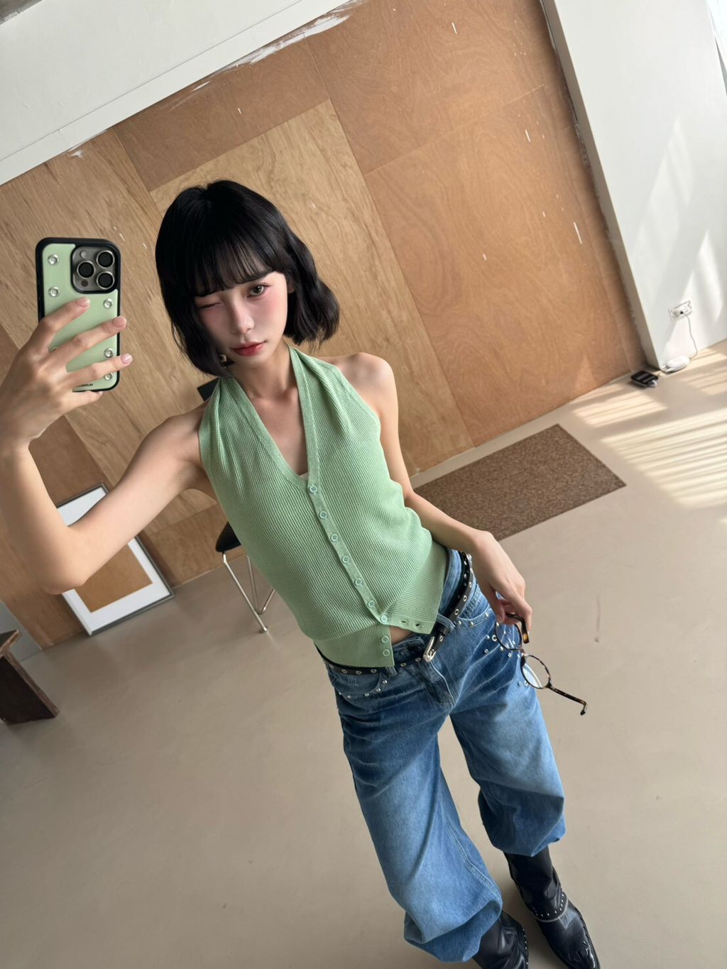 LINE_ALBUM_B05_260704_12