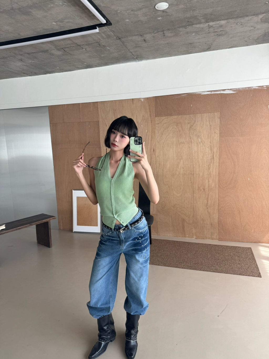 LINE_ALBUM_B05_260704_14