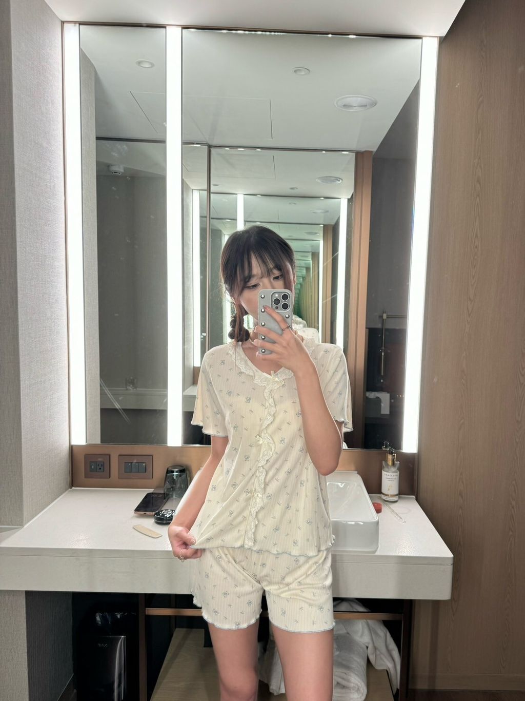 LINE_ALBUM_202585 _9_250805_9