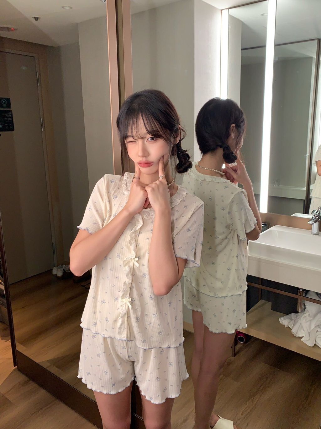 LINE_ALBUM_202585 _9_250805_16