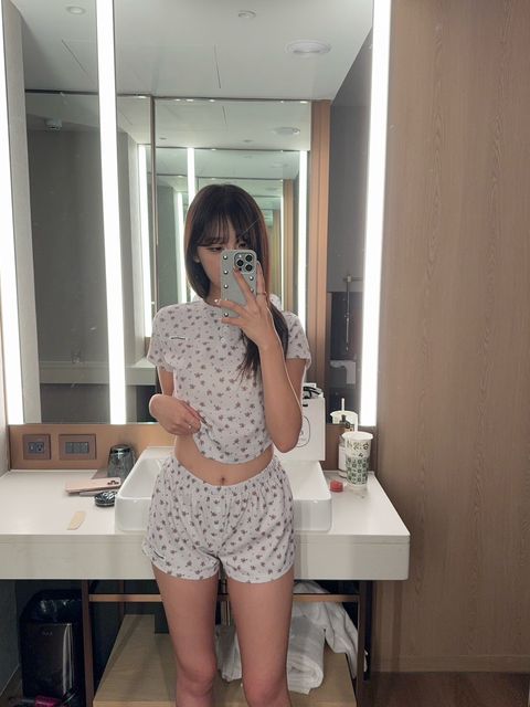 LINE_ALBUM_202585 _7_250805_7