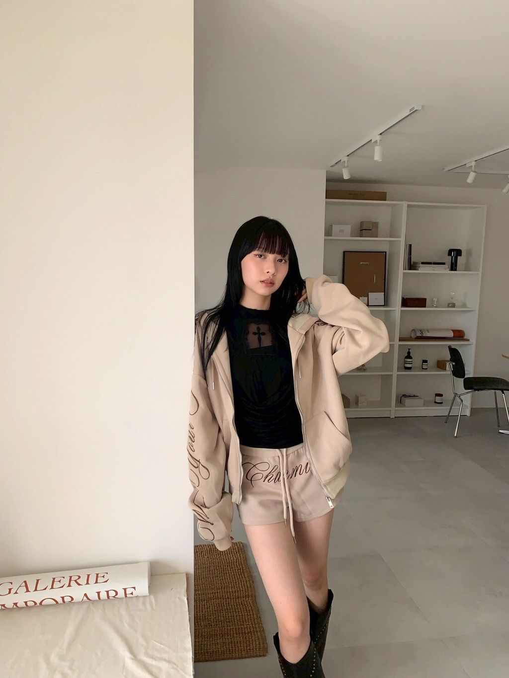 LINE_ALBUM_J01_250817_22