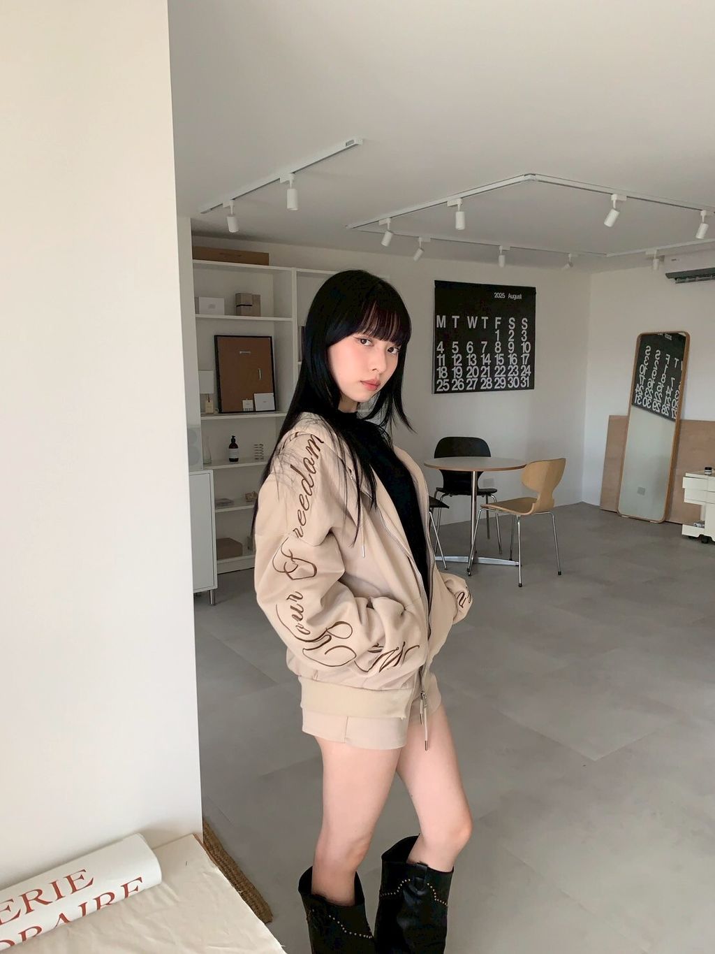 LINE_ALBUM_J01_250817_20
