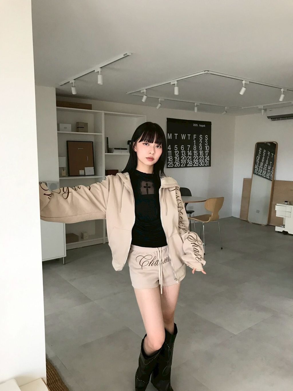 LINE_ALBUM_J01_250817_3