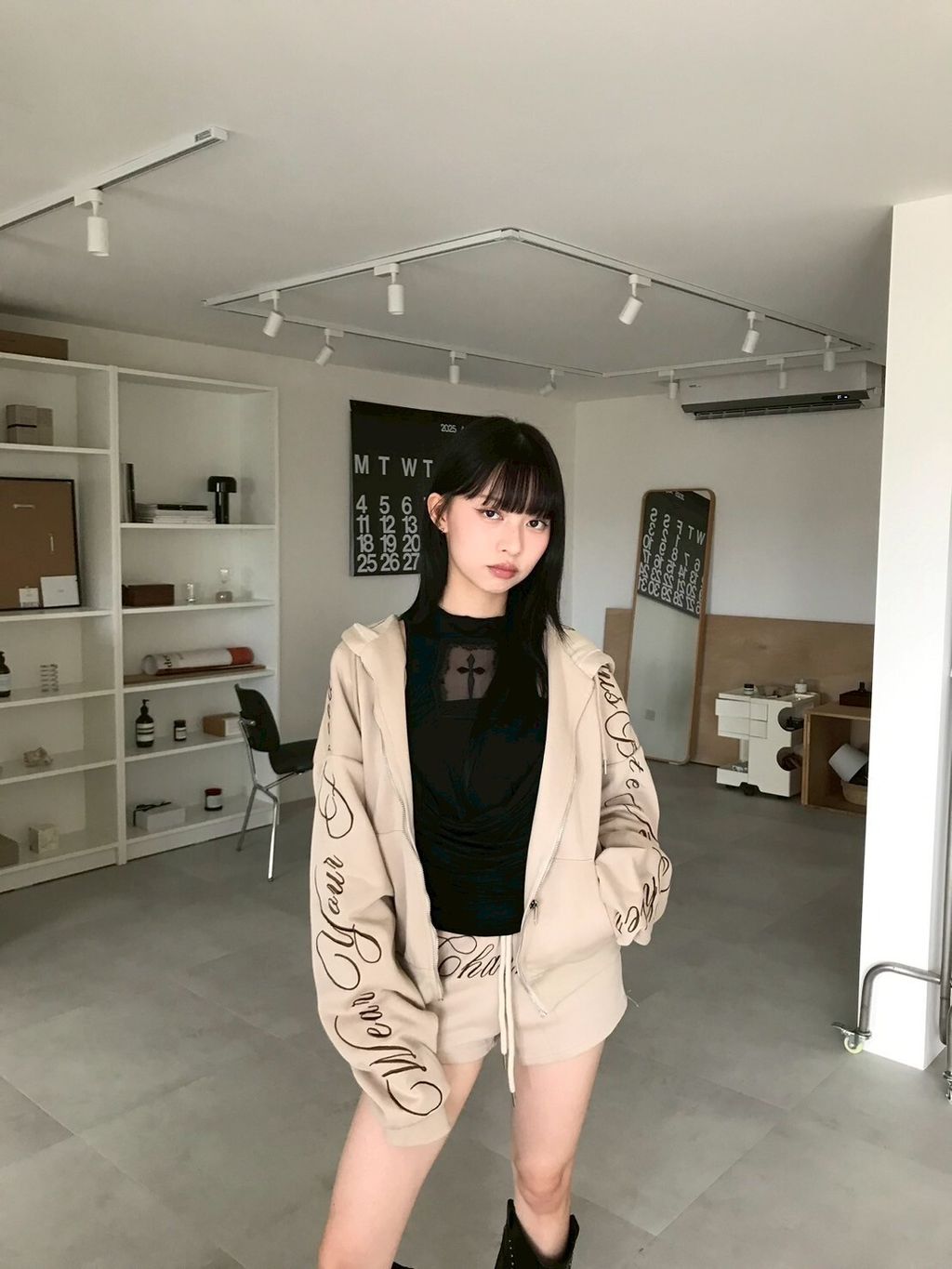 LINE_ALBUM_J01_250817_4