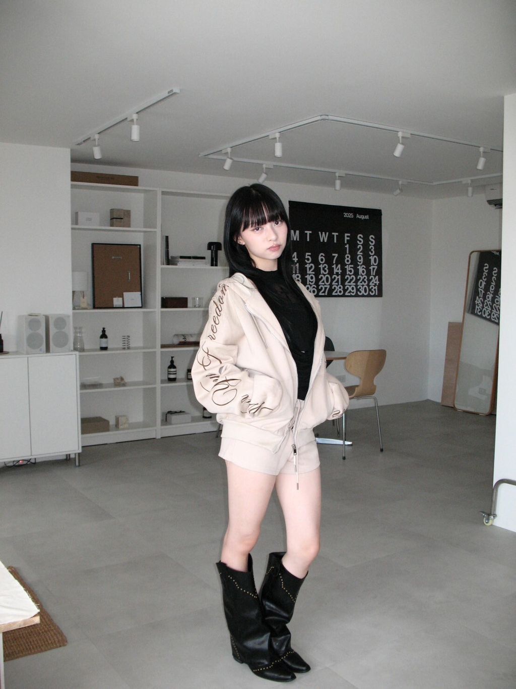 LINE_ALBUM_J01_250817_8