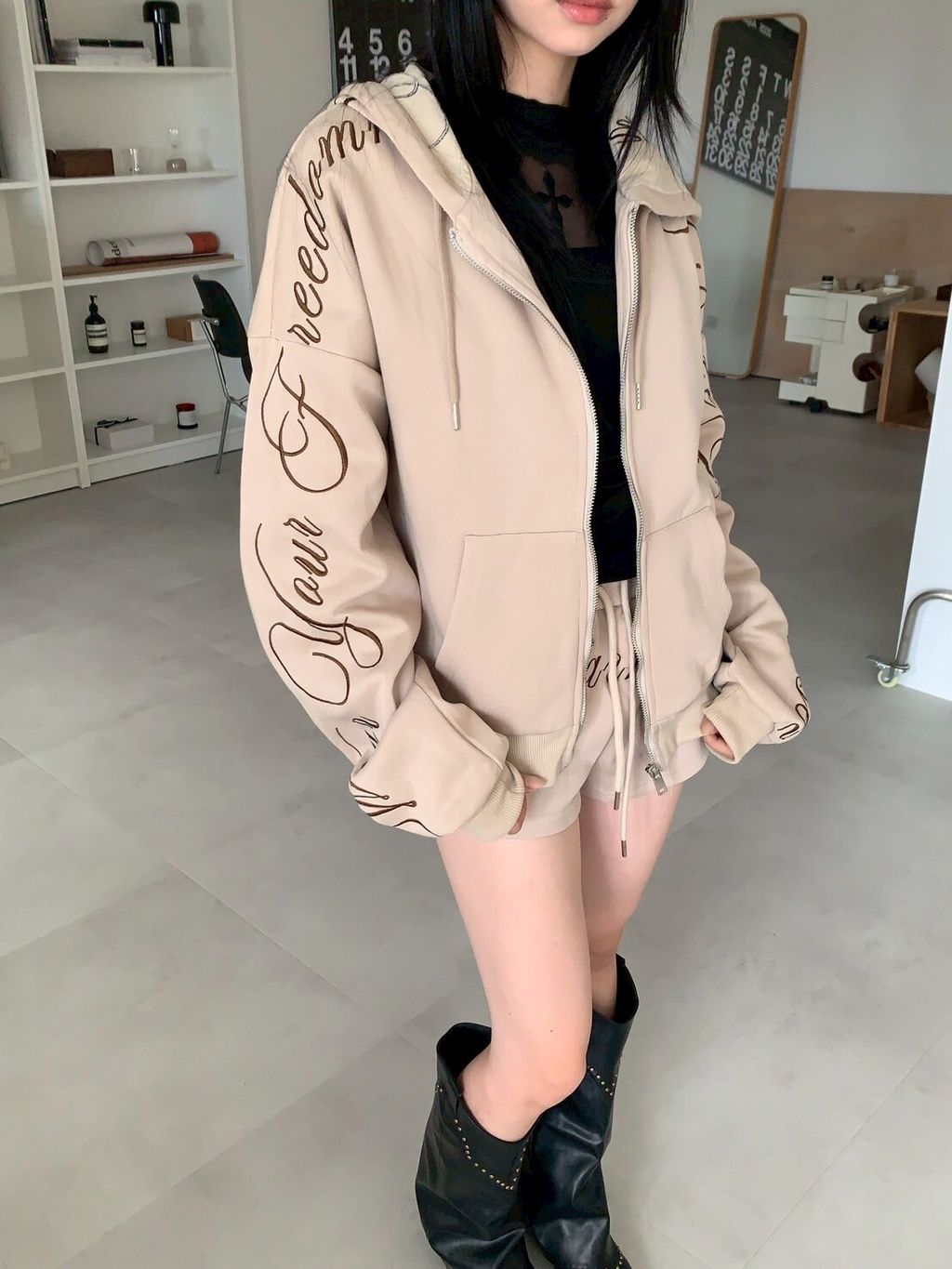 LINE_ALBUM_J01_250817_12