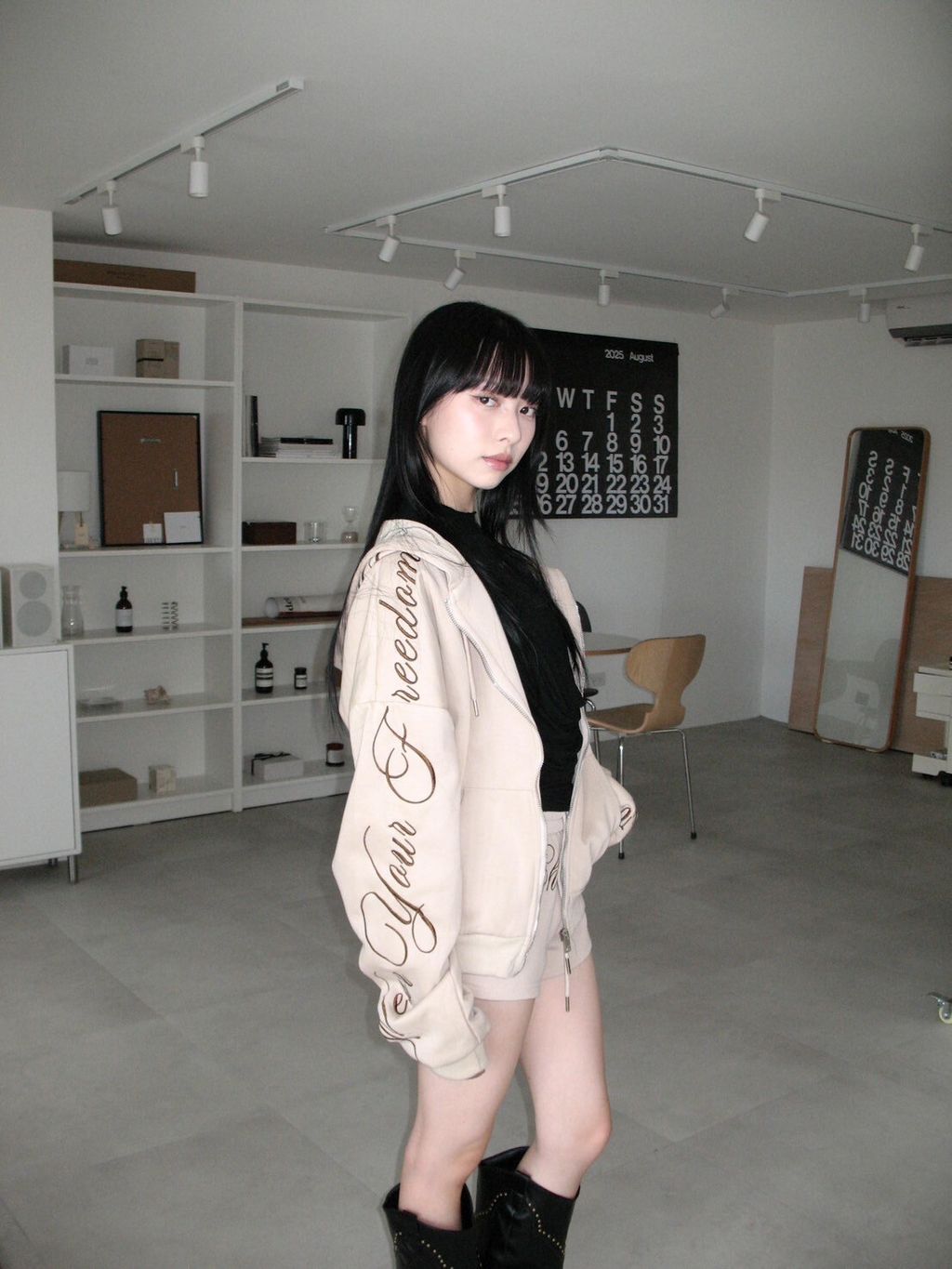 LINE_ALBUM_J01_250817_5