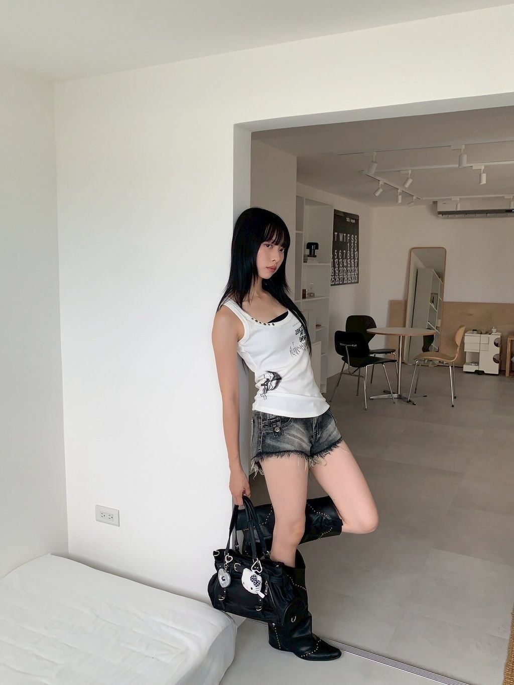 LINE_ALBUM_T05_250817_24