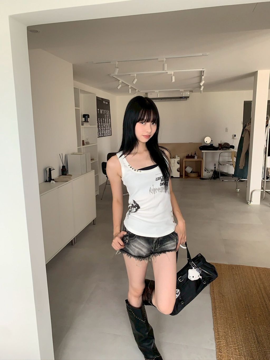 LINE_ALBUM_T05_250817_18