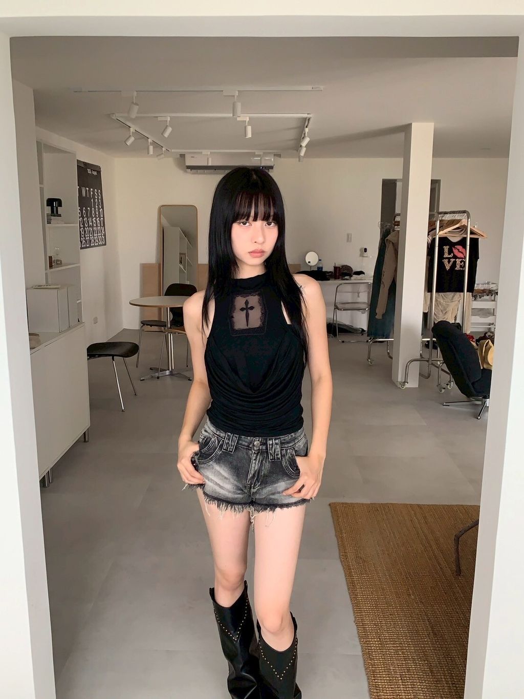 LINE_ALBUM_B01_250817_5