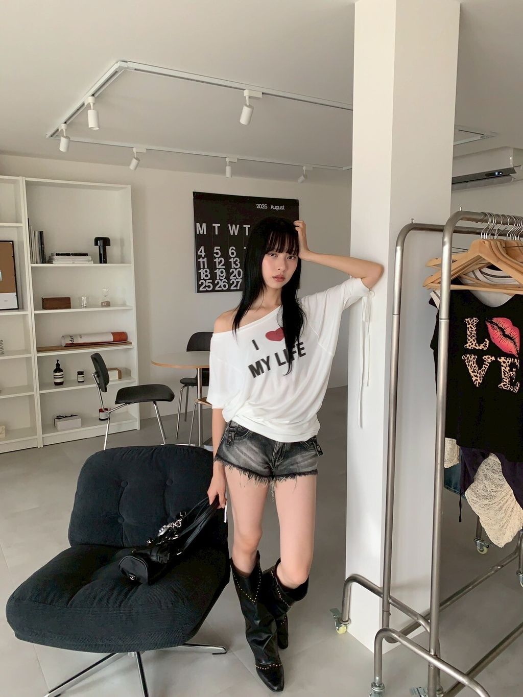 LINE_ALBUM_B01_250817_11