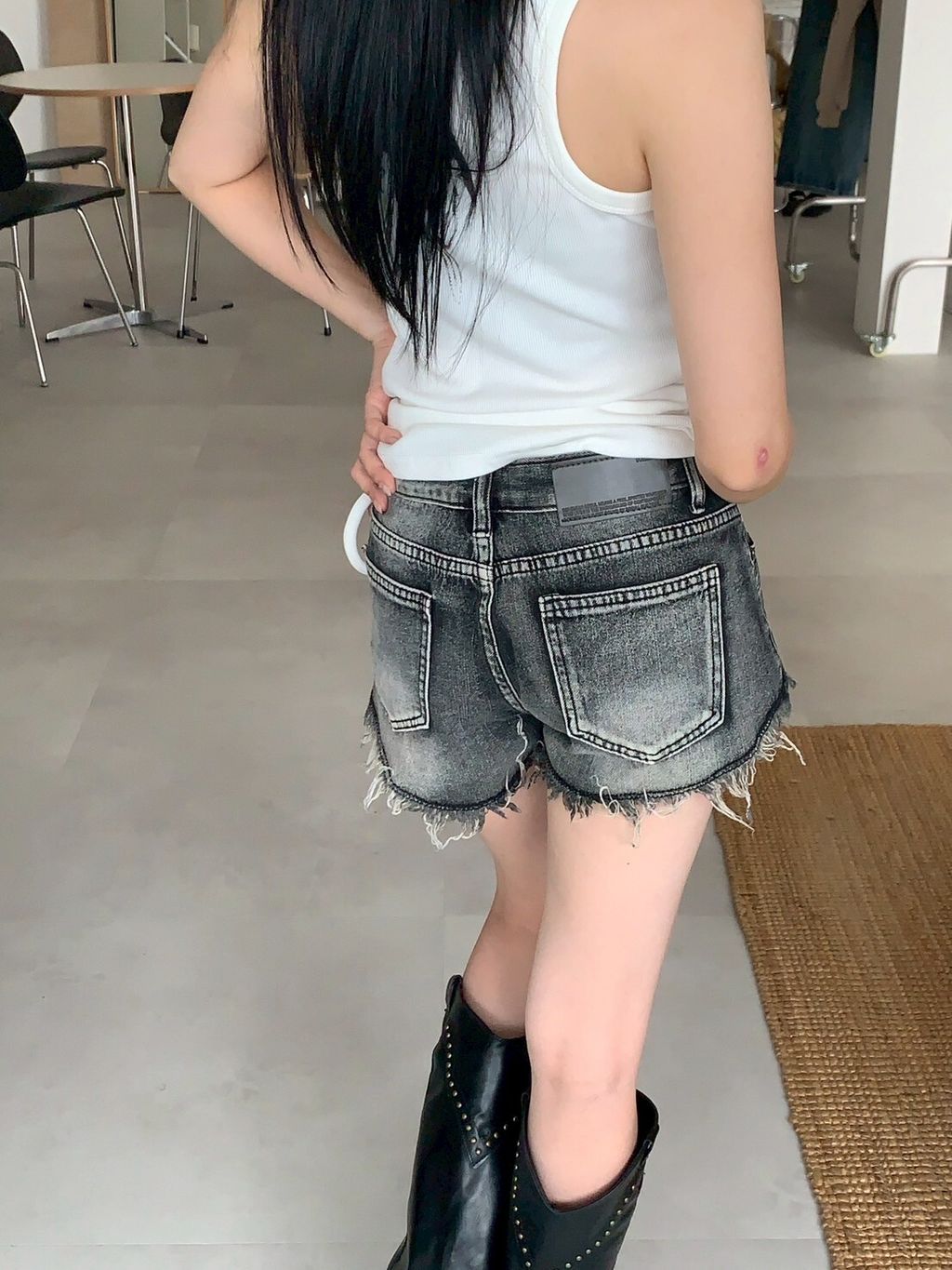 LINE_ALBUM_B01_250817_16
