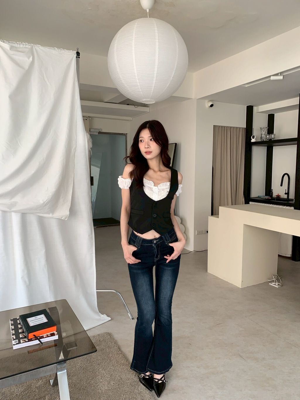 LINE_ALBUM_B01紙片人豐胯神器喇叭褲_251001_15