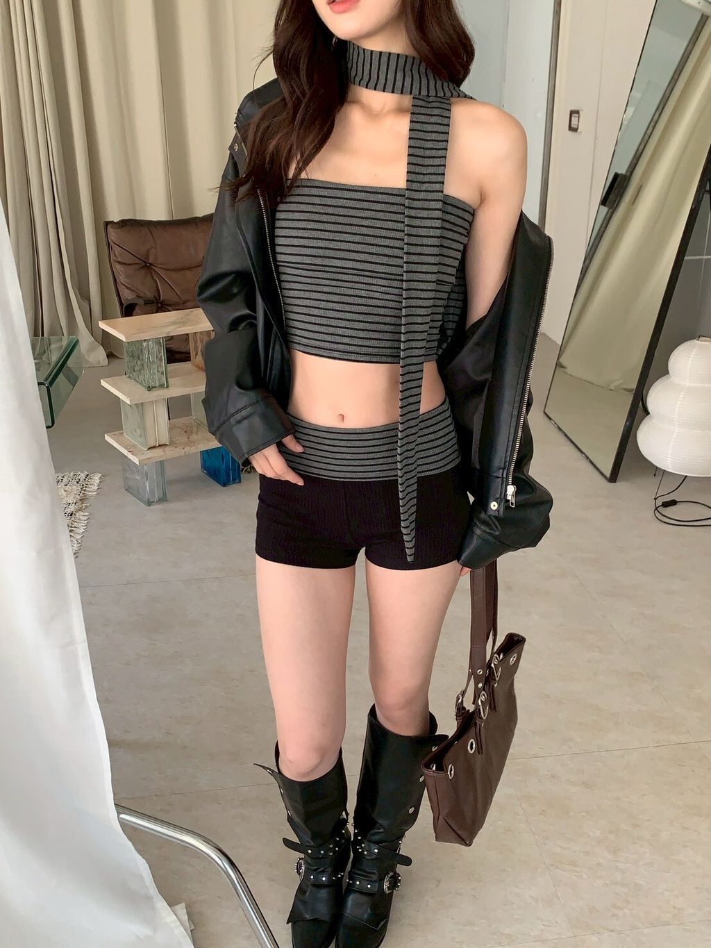 LINE_ALBUM_D02繞脖撞色條紋套裝set_251002_2