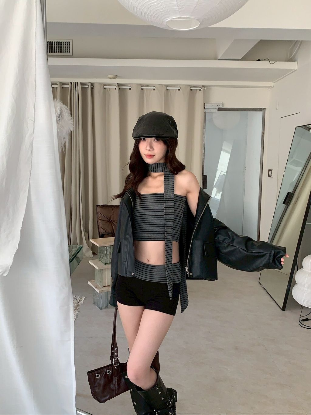 LINE_ALBUM_D02繞脖撞色條紋套裝set_251002_6