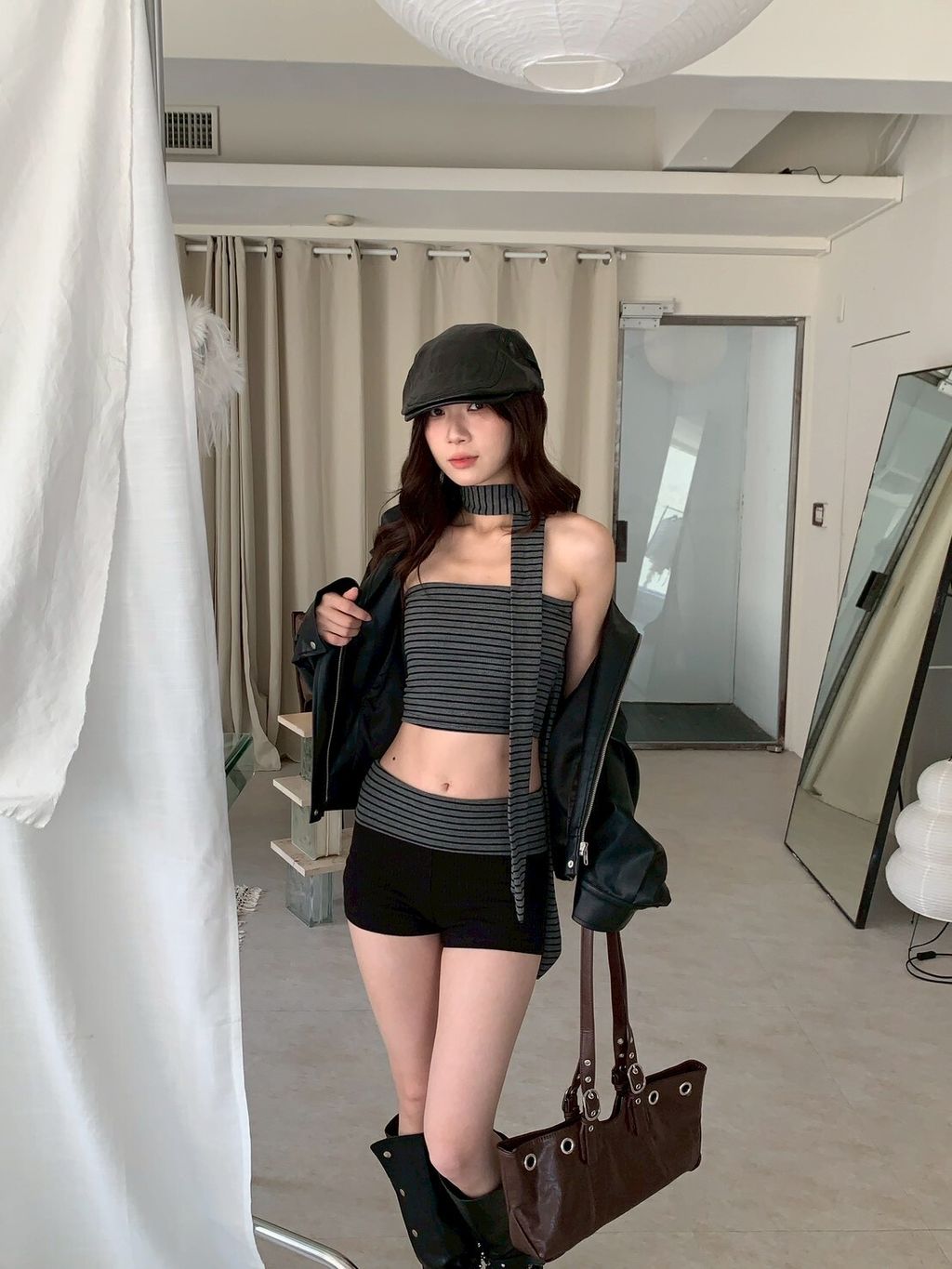 LINE_ALBUM_D02繞脖撞色條紋套裝set_251002_4
