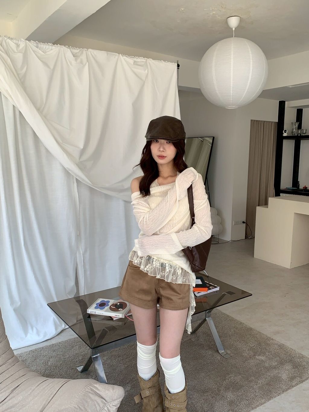 LINE_ALBUM_B03 麂皮短褲_251002_1