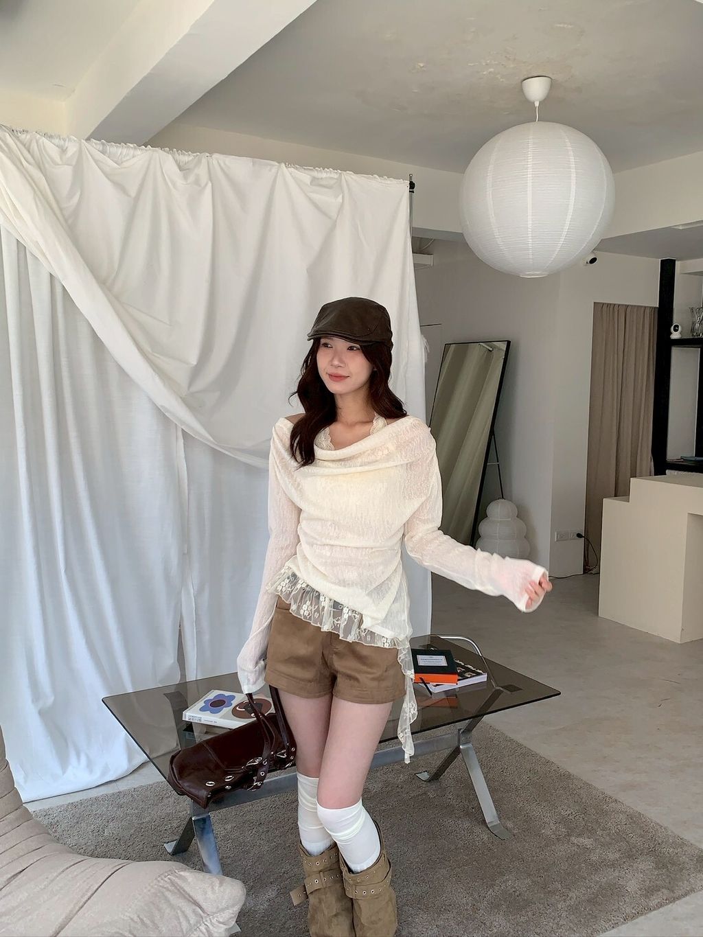 LINE_ALBUM_B03 麂皮短褲_251002_4