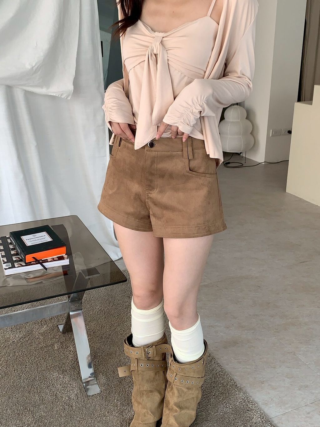 LINE_ALBUM_B03 麂皮短褲_251002_12