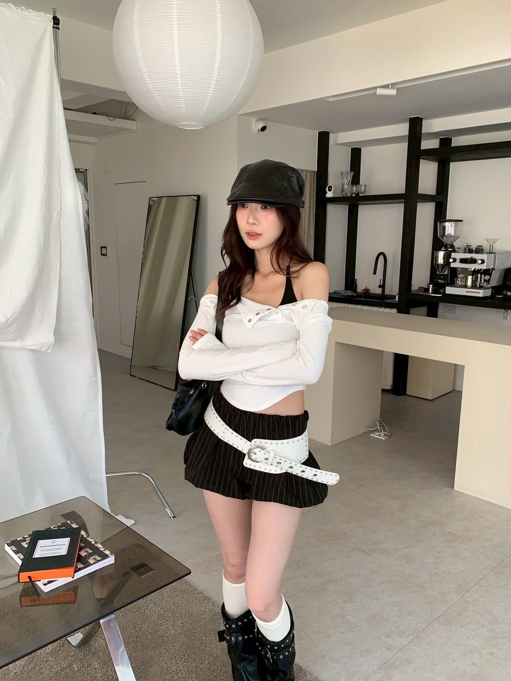 LINE_ALBUM_T07自帶胸墊斜釦繞脖背心set_251002_8