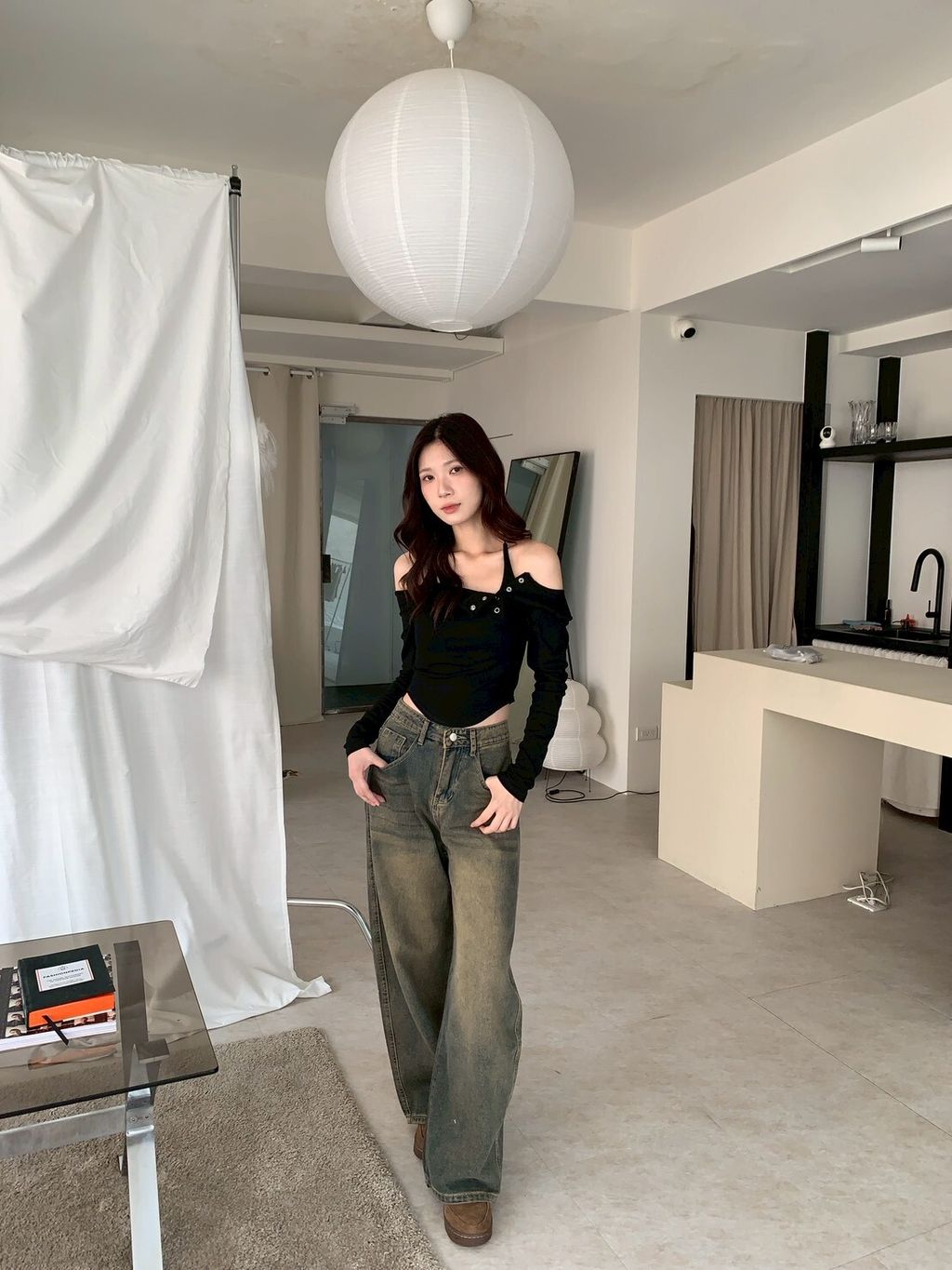 LINE_ALBUM_B04金屬做舊刷色牛仔褲_251002_13