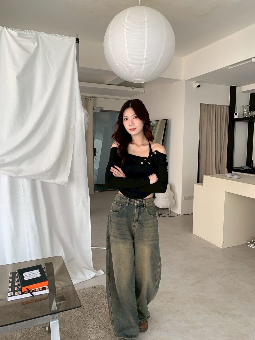 LINE_ALBUM_B04金屬做舊刷色牛仔褲_251002_16