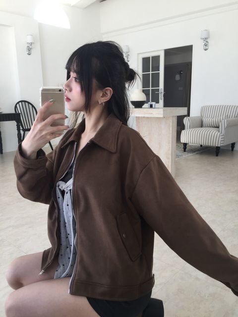 LINE_ALBUM_J05_251116_1