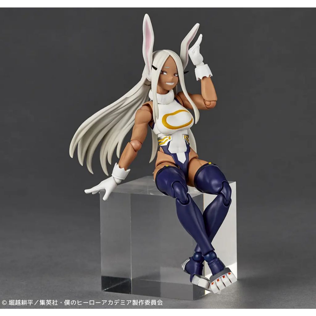 my-11134207-820lh-mnbgygp0aigze3