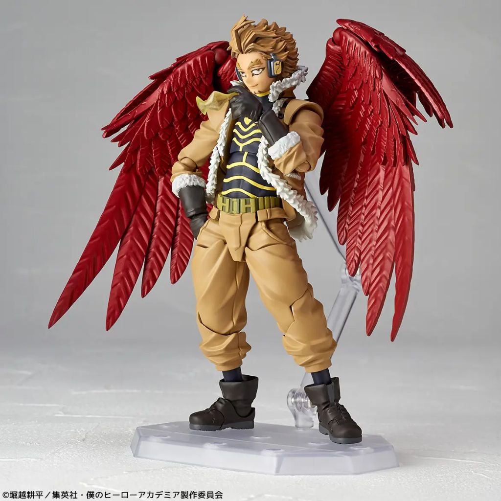 KAIYODO Revoltech Amazing Yamaguchi Hawks (My Hero Academia)