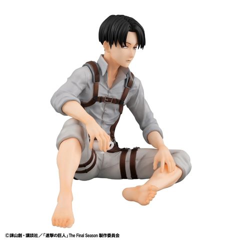 MEGAHOUSE G.E.M. SERIES Palm size Squad Captain Levi (Attack on Titan)