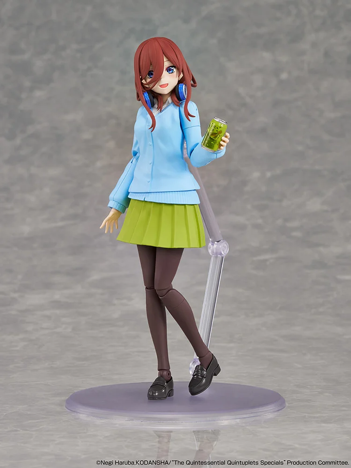 KADOKAWA PLASTIC MODEL SERIES Miku Nakano (The Quintessential Quintuplets)